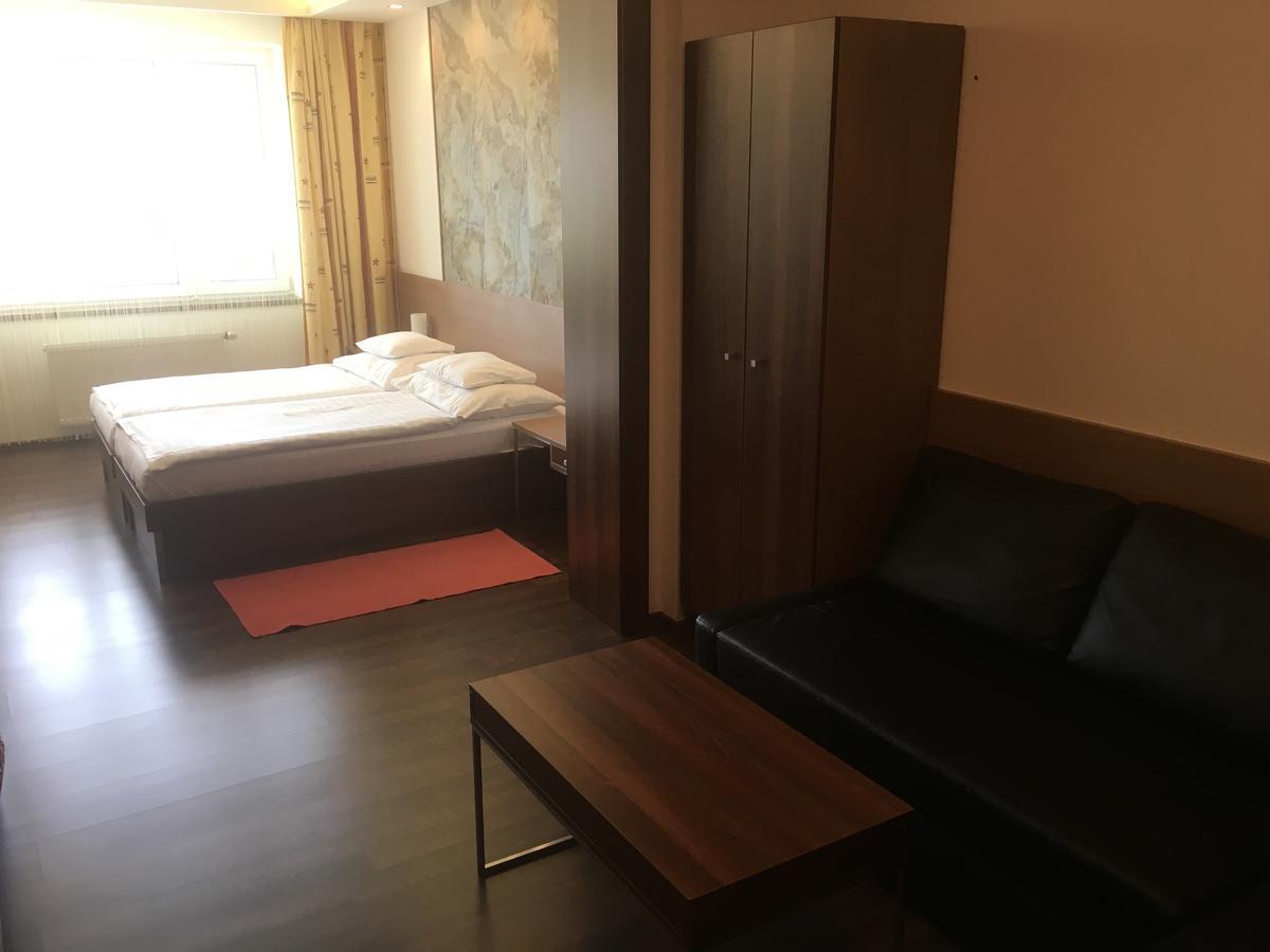 Hotel Bartos Frenstat pod Radhostem Ngoại thất bức ảnh