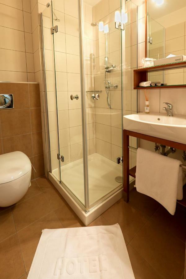 Hotel Bartos Frenstat pod Radhostem Ngoại thất bức ảnh